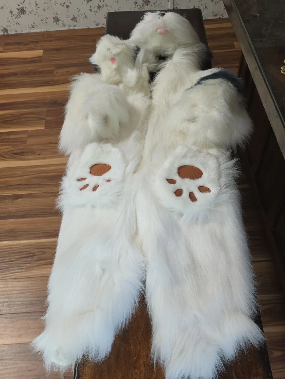 Very Vintage.White Furry Doggie Kids Costume Hooded  Head & Mitts To Cover Hands